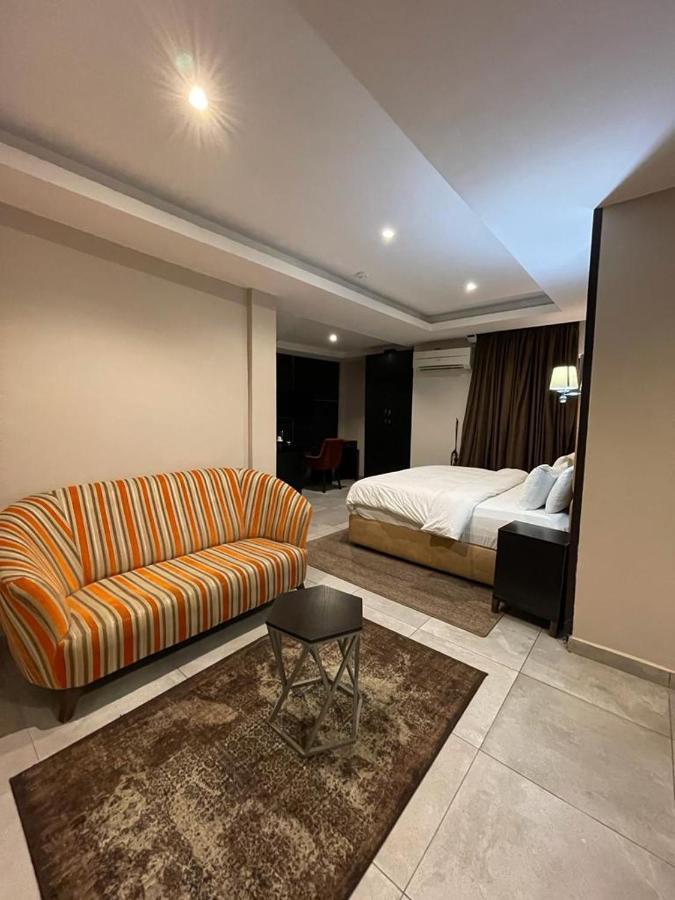 Joshesther Olive Hotel Ikeja Zewnętrze zdjęcie