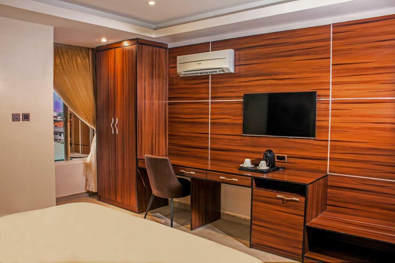 Joshesther Olive Hotel Ikeja Zewnętrze zdjęcie