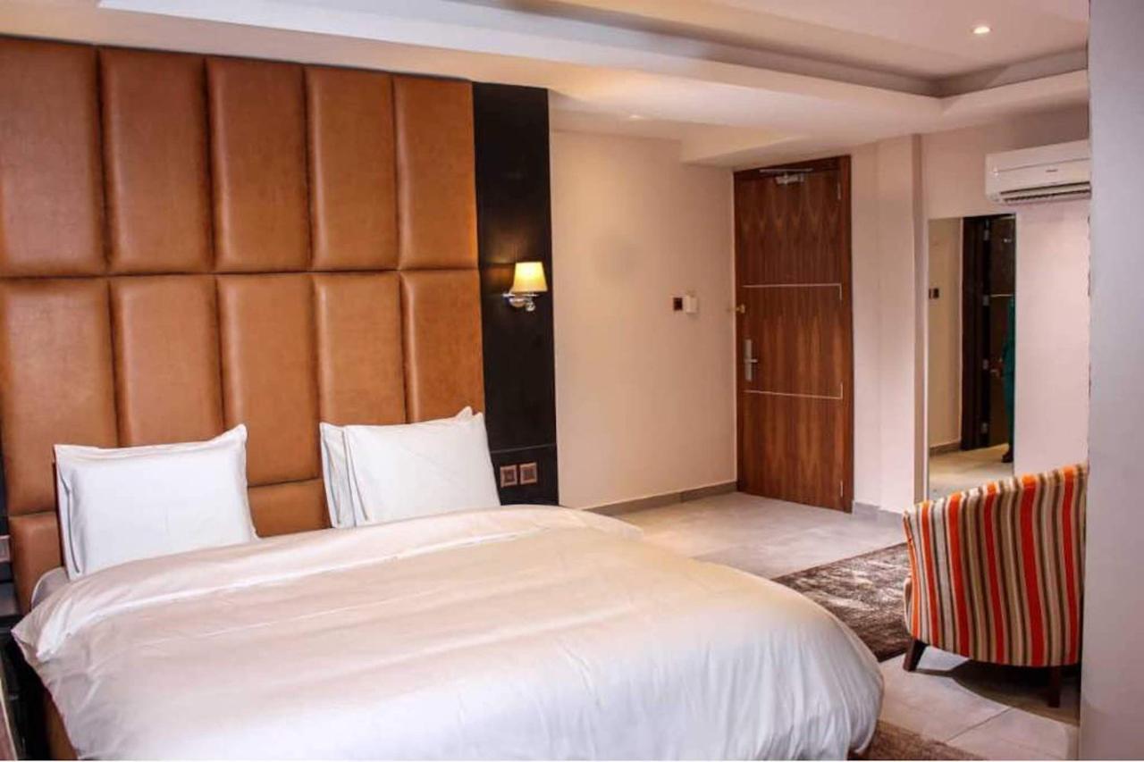 Joshesther Olive Hotel Ikeja Zewnętrze zdjęcie