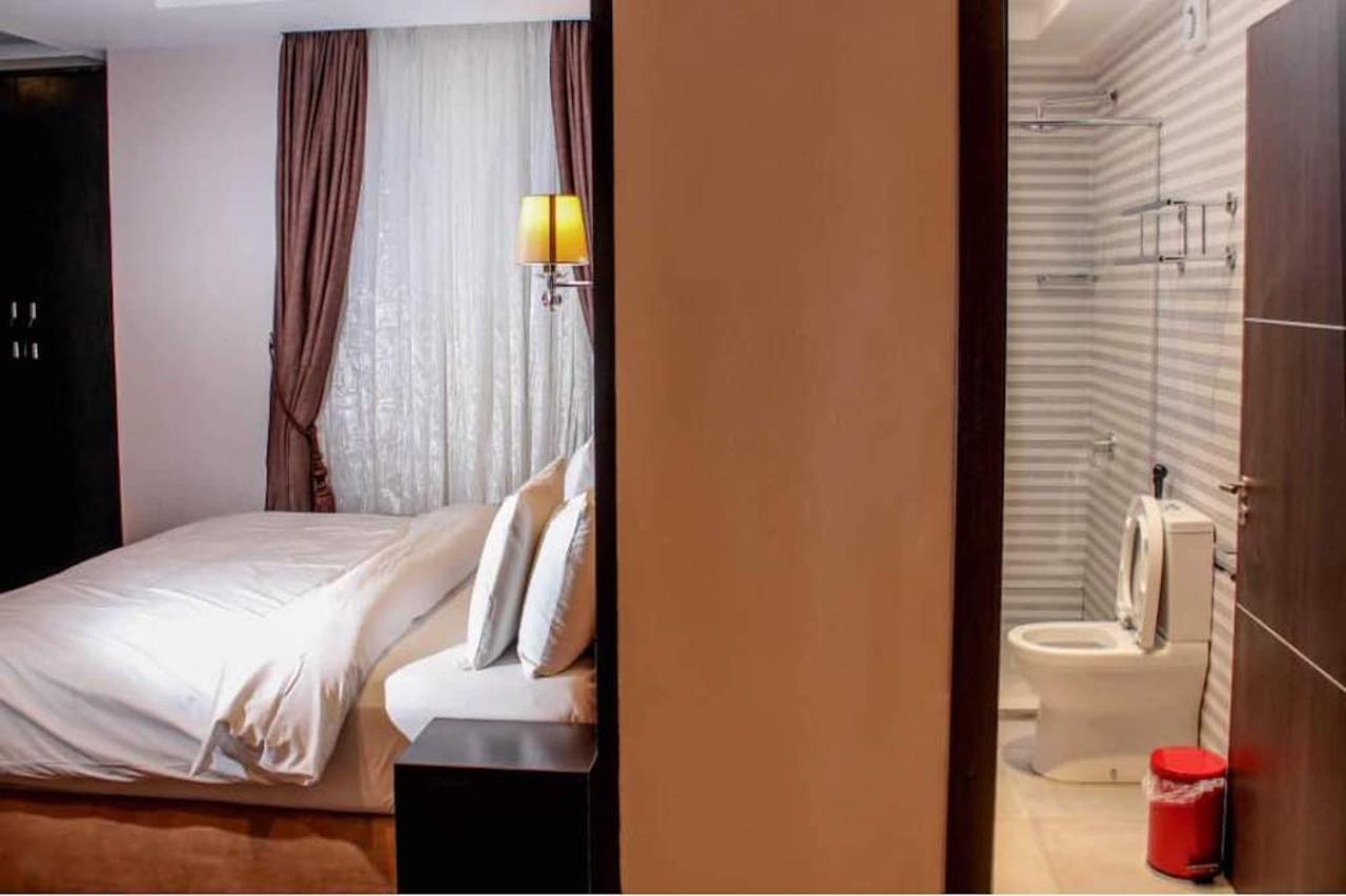 Joshesther Olive Hotel Ikeja Zewnętrze zdjęcie